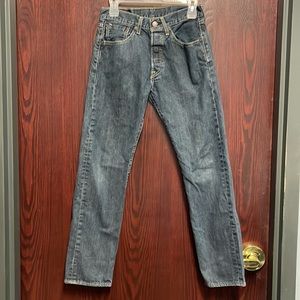 Levi’s classic fit 501 Jeans.
